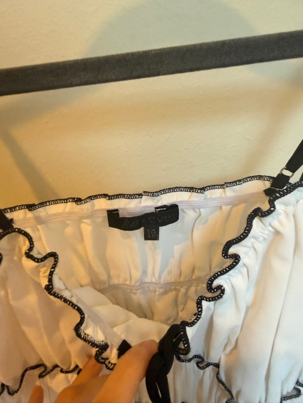White Ruffled Cropped Cami with Black Trim and Tie - Picture 2 of 4